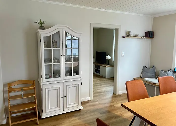 Goldene Linie Nyaraló *